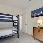 Family Stay! Near Downtown, Coffee Bar, King Bed