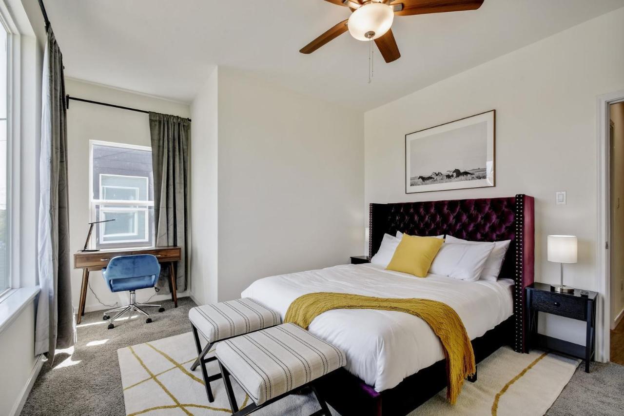 Family Stay! Near Downtown, Coffee Bar, King Bed San Antonio