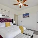 Family Stay! Near Downtown, Coffee Bar, King Bed